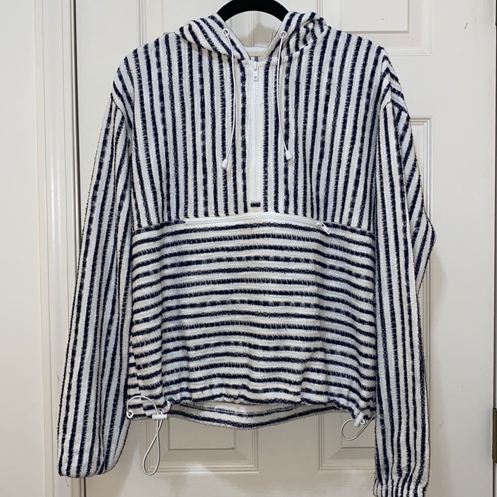 Beach Pullover
